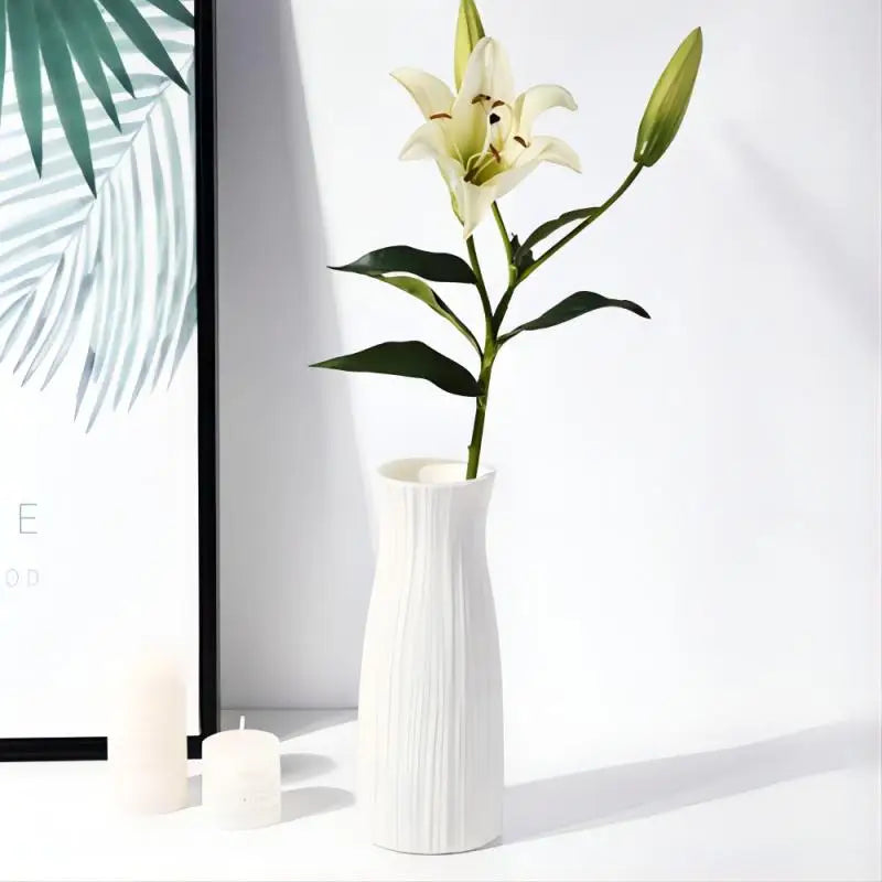 Nordic Plastic Vase – Modern Small Flower Pot for Fresh or Faux Arrangements