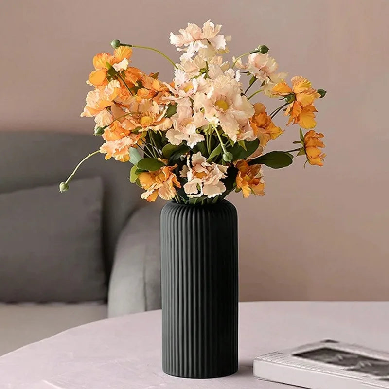 Chic Striped Plastic Vase with Ceramic Look – Durable Decorative Flower Display