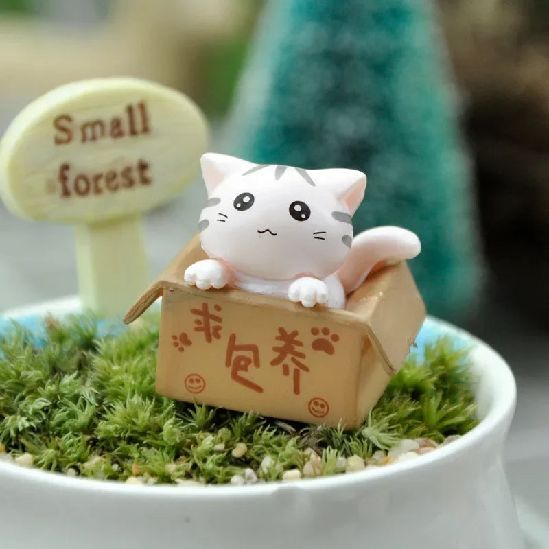 Kawaii Mini Cat Ornament – Cute Kitten Figurine for Garden, Nursery, Kids’ Room & Home Décor