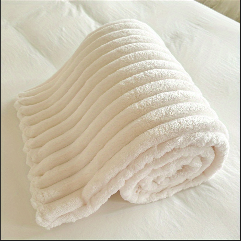 Imitation Rabbit Velvet Blanket – Soft Throw with Optional Pillowcase